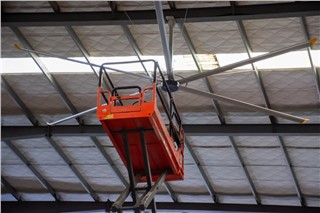 朝陽(yáng)集團(tuán) | 情系員工，清涼度酷暑